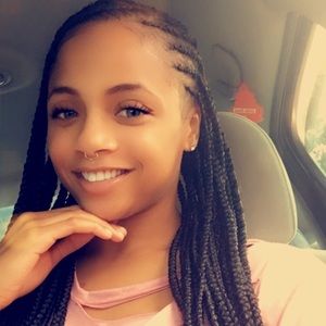 Meet your Posher, Mandy